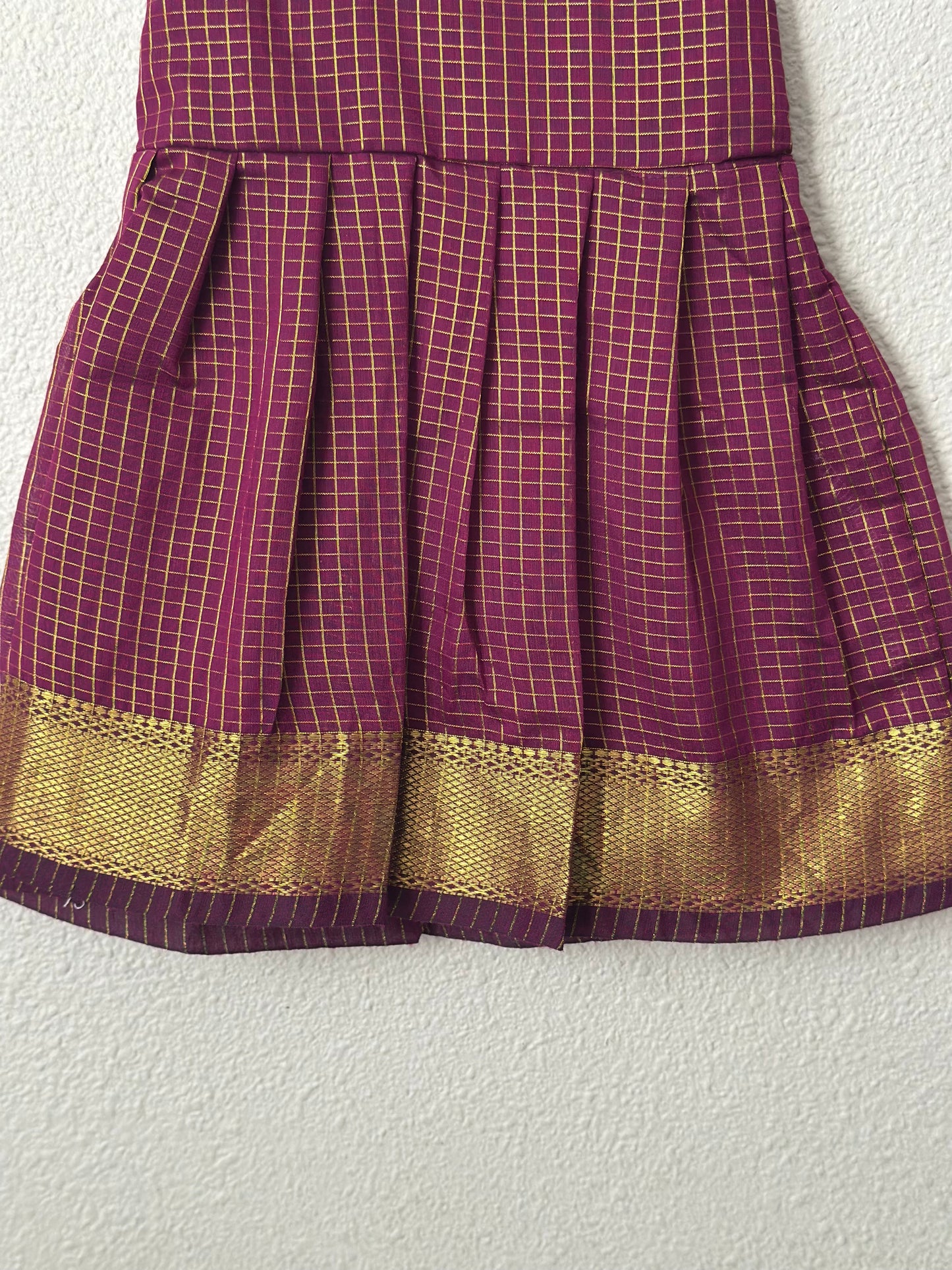 Wine checks infants frock