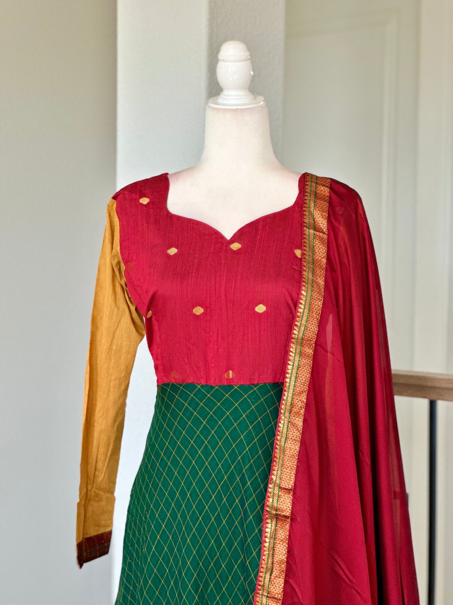Green checks Narayanpet maxi