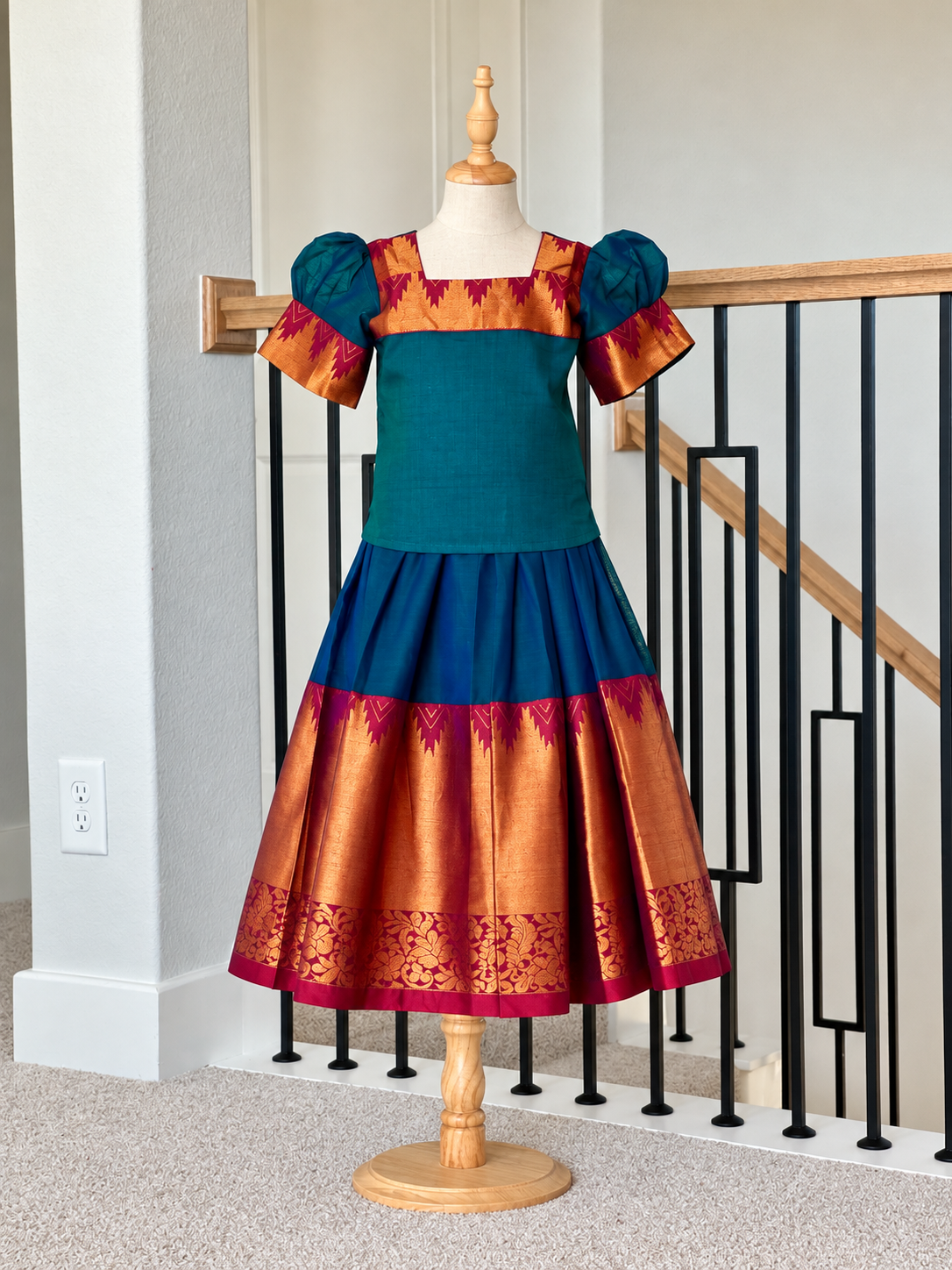 Peacock blue and maroon Narayanpet skirt and top
