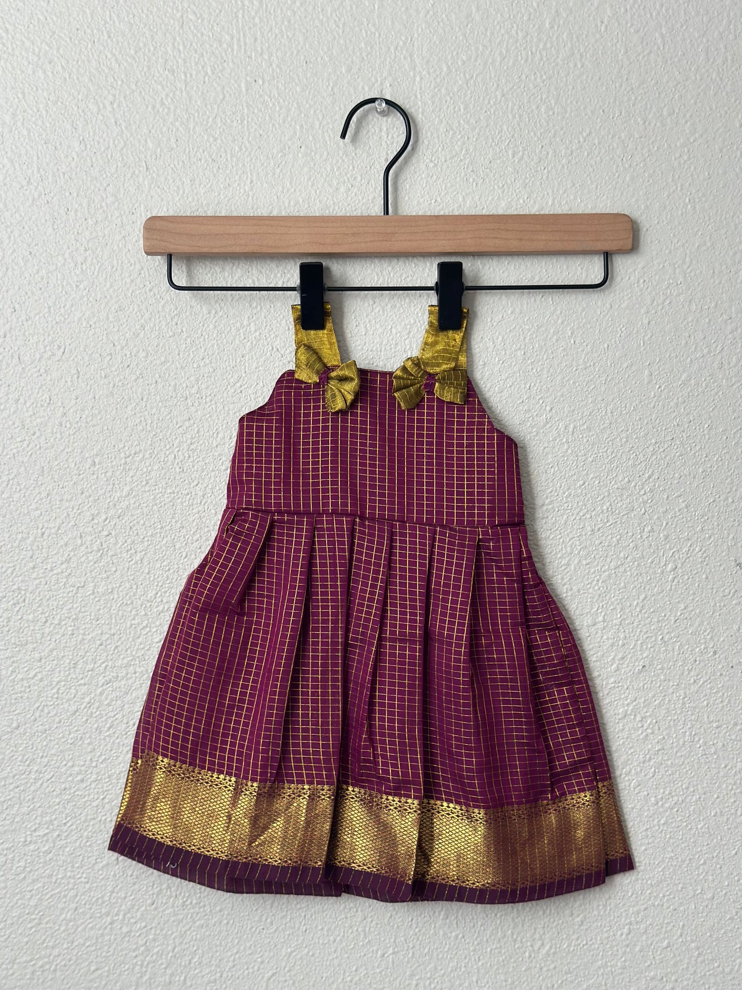 Wine checks infants frock