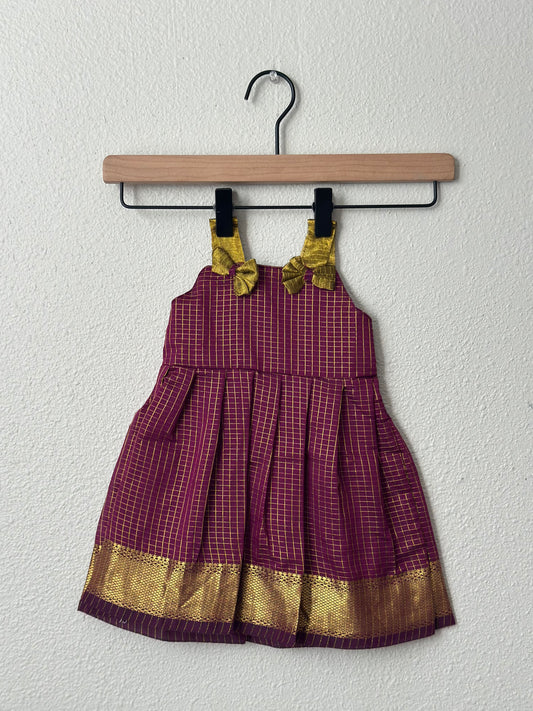 Wine checks infants frock