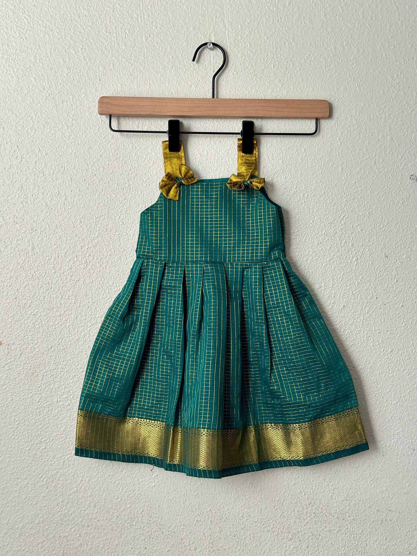 Green checks infants frock
