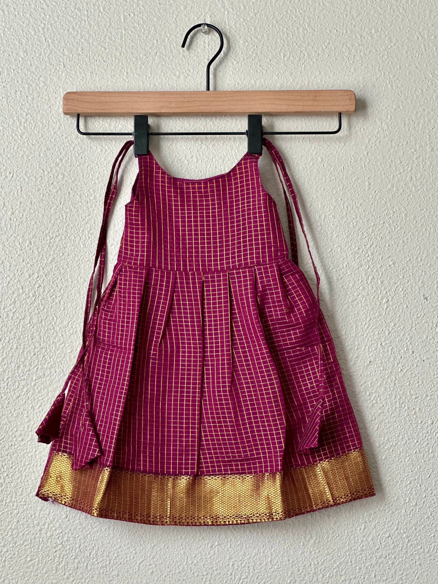 Wine infants tie up frock