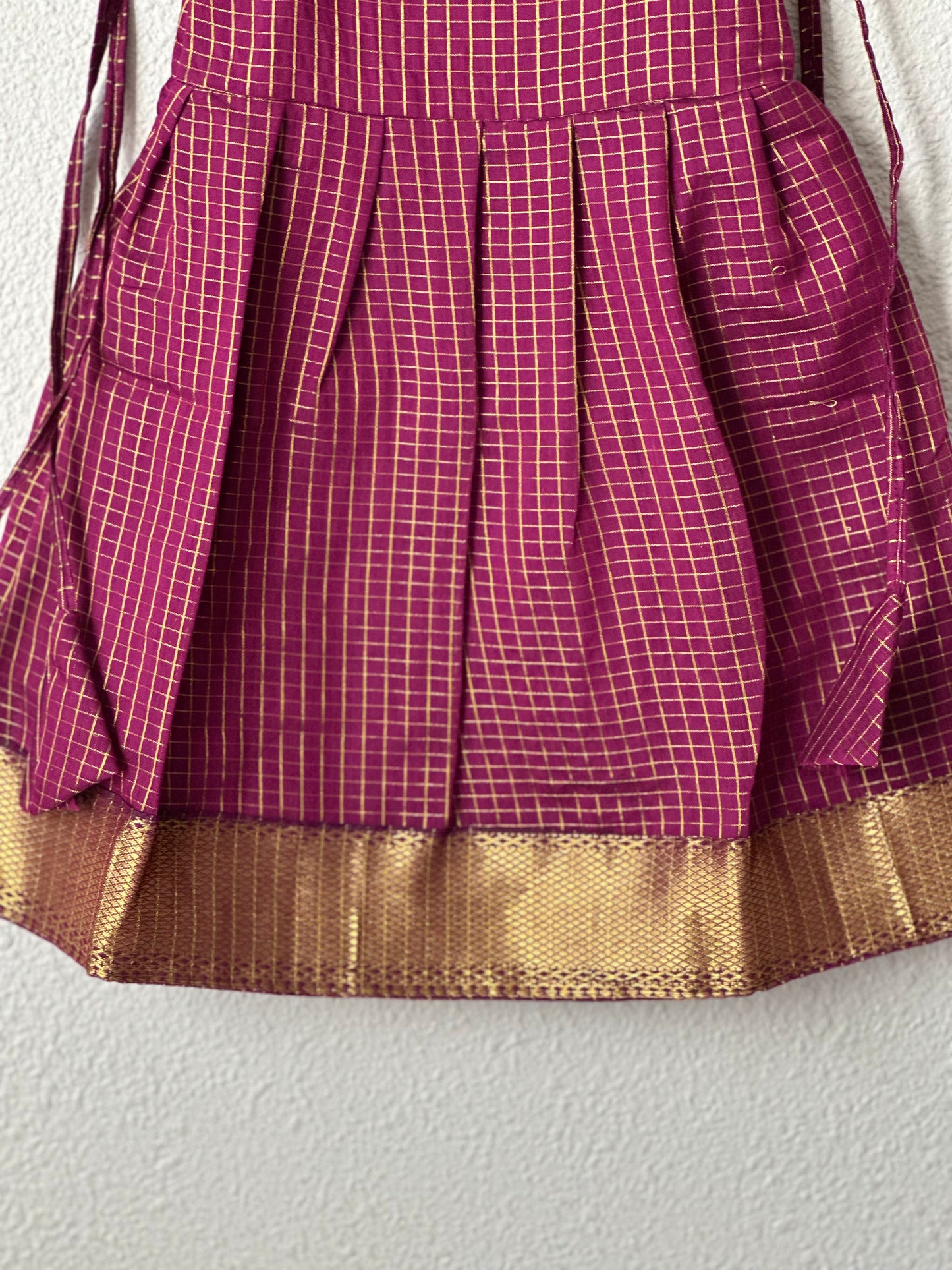 Wine infants tie up frock