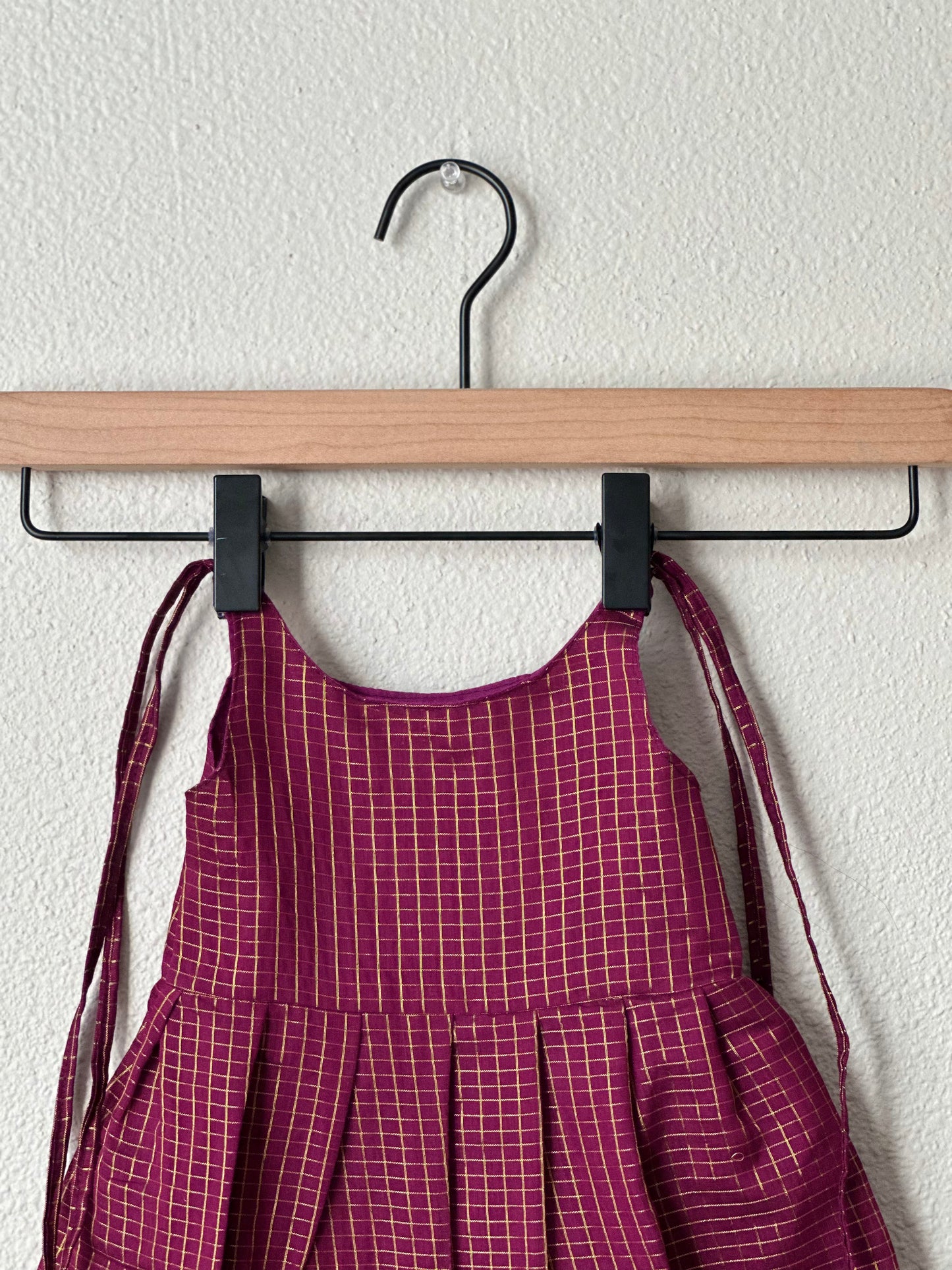 Wine infants tie up frock