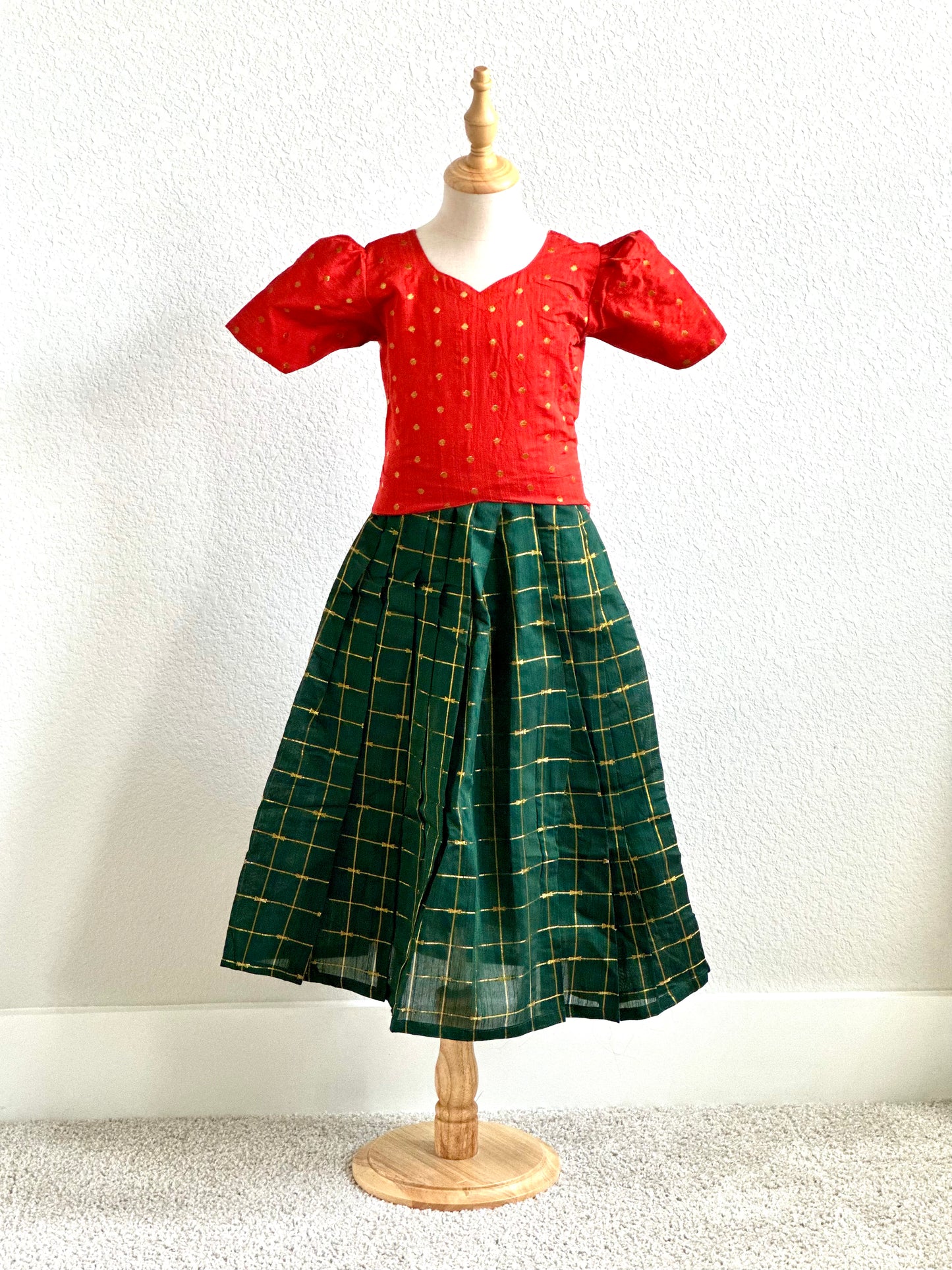 Green and orange Raw silk Duo - 1 skirt and two tops