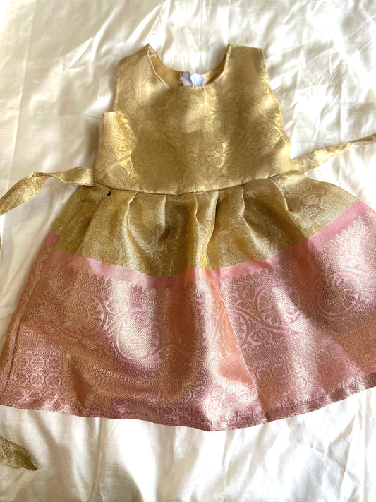 Gold sleeveless Frock